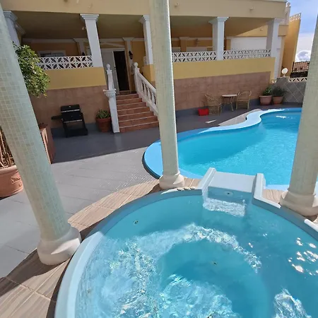 Aircon & Pool & Ocean View * 阿德耶
